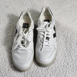 Veja White Leather Low-Top Sneakers with Black V Detail